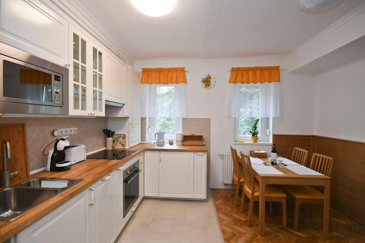 Vicente'S Apartment Егер Екстериор снимка