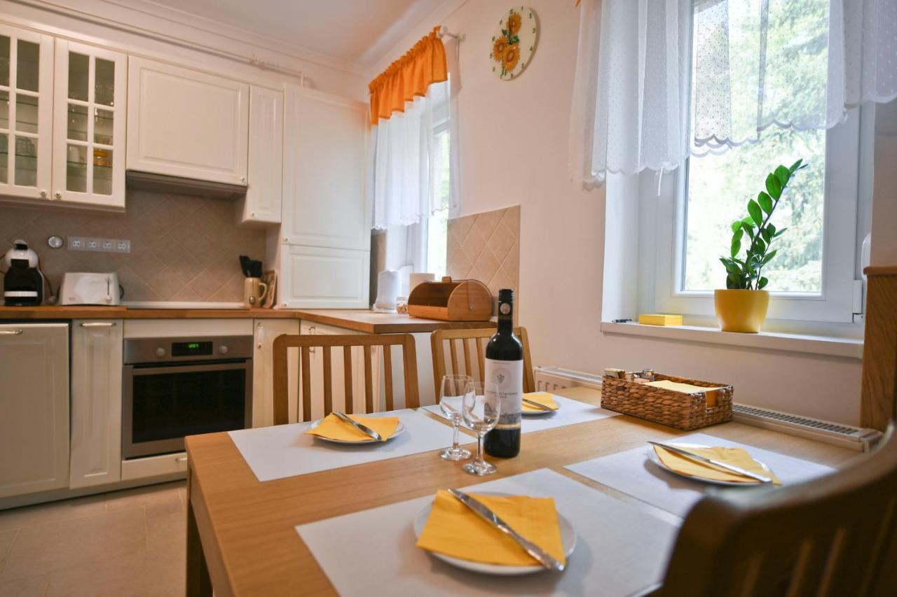 Vicente'S Apartment Егер Екстериор снимка