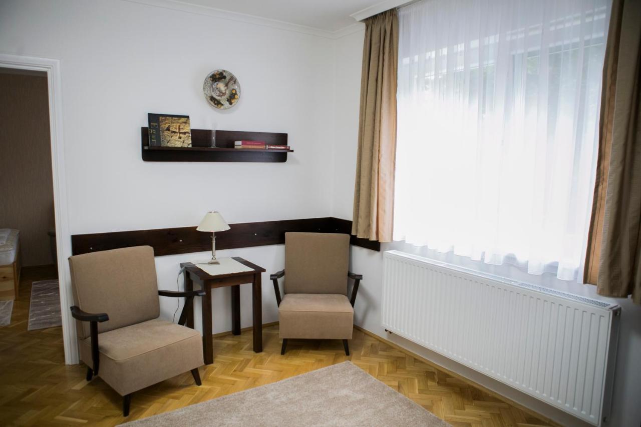 Vicente'S Apartment Егер Екстериор снимка