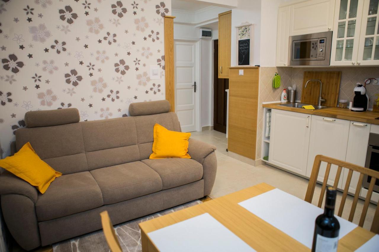 Vicente'S Apartment Егер Екстериор снимка